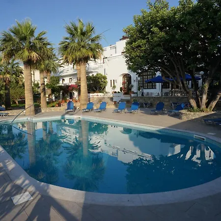Lato Hotel